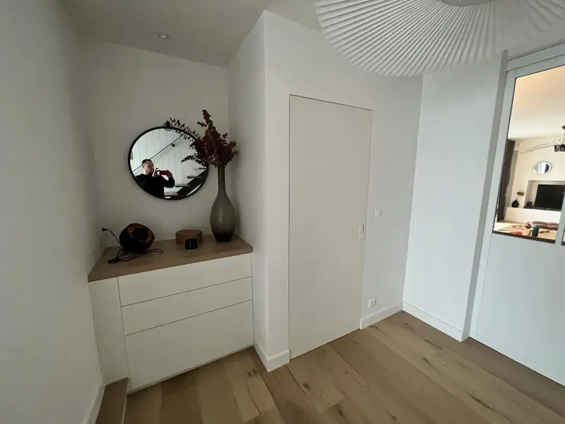 Meuble d'entrée et porte affleurante