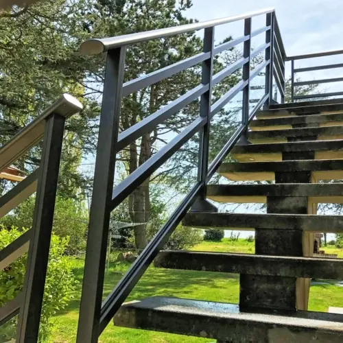 Garde-corps d'escalier extérieur