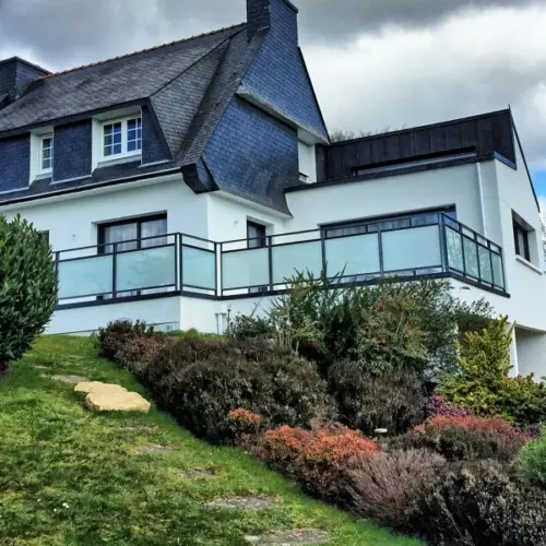 Garde-corps vitrés, maison à Guidel